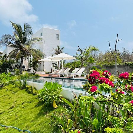 Ho Lan Retreat, Villa Mat Bien Danh Cho 8 Nguoi. Pho Tri Экстерьер фото