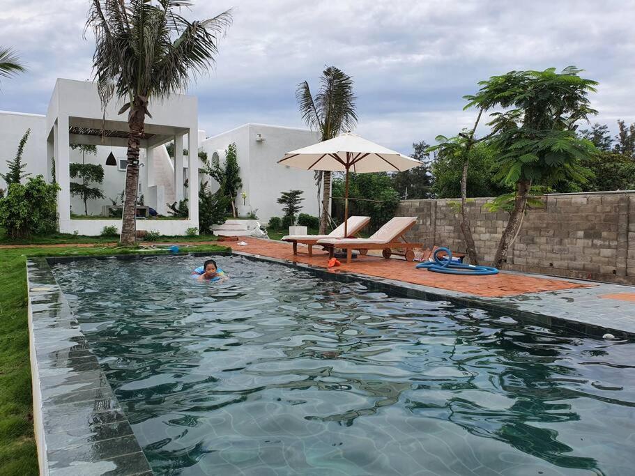 Ho Lan Retreat, Villa Mat Bien Danh Cho 8 Nguoi. Pho Tri Экстерьер фото
