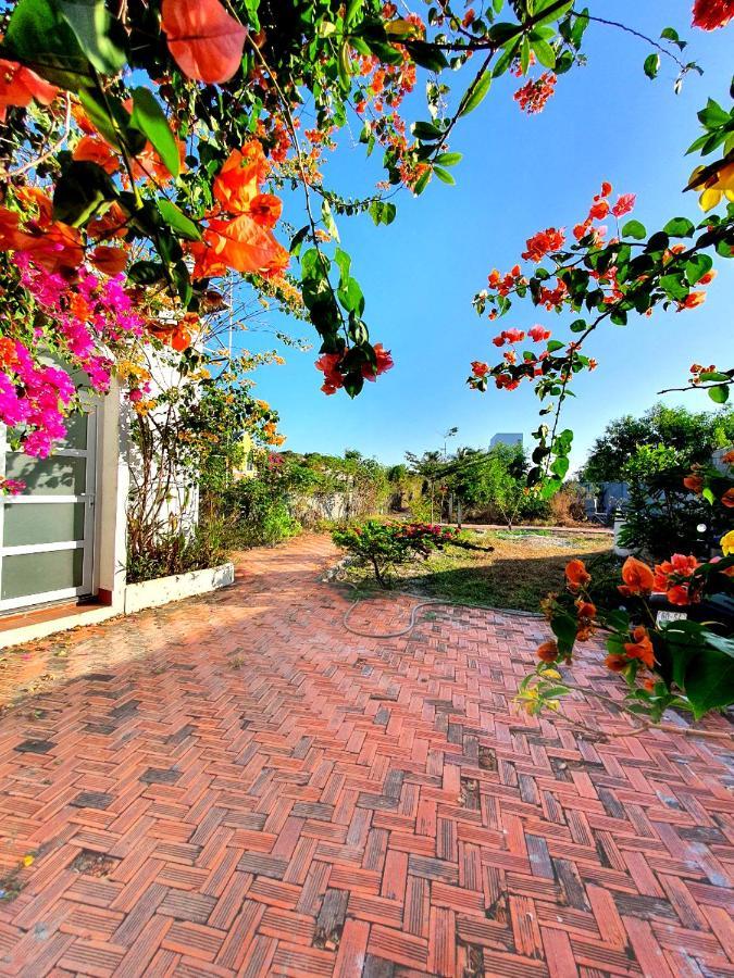 Ho Lan Retreat, Villa Mat Bien Danh Cho 8 Nguoi. Pho Tri Экстерьер фото